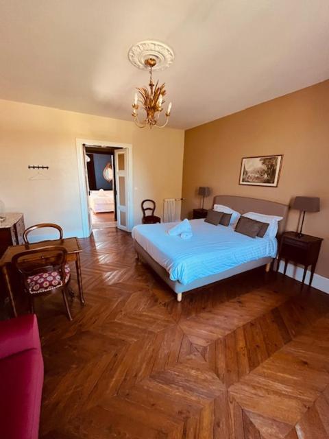 Le Manoir Du Thouron 호텔 Saint-Sulpice  외부 사진